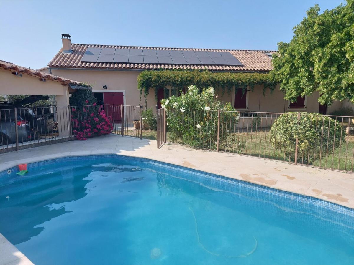 Mas La Gentille ,,, A La Campagne , Beautiful Outdoor , Swimming Pool , Pool House , Nice Green Garden , Bbq ,,, Only For You , Pour Passer Un Sejour Inoubliable Pernes-les-Fontaines Extérieur photo