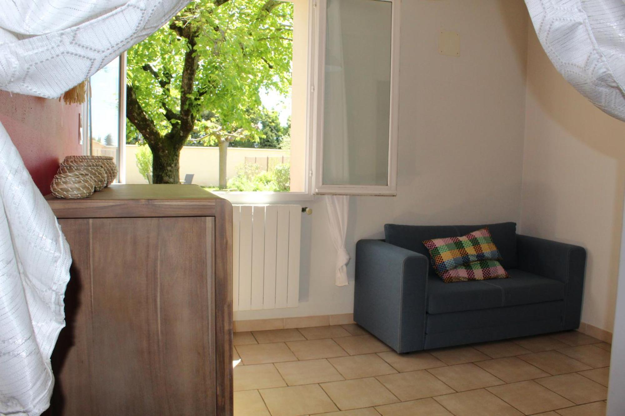 Mas La Gentille ,,, A La Campagne , Beautiful Outdoor , Swimming Pool , Pool House , Nice Green Garden , Bbq ,,, Only For You , Pour Passer Un Sejour Inoubliable Pernes-les-Fontaines Extérieur photo