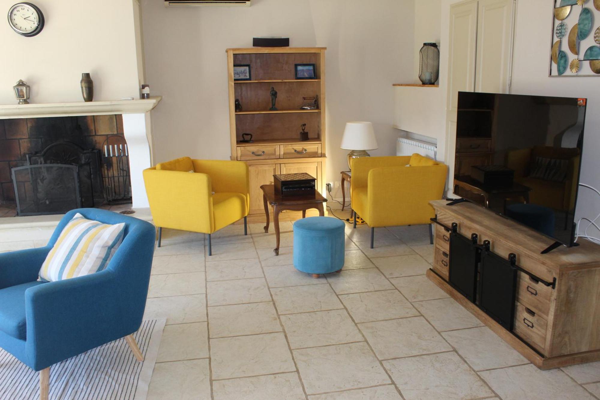 Mas La Gentille ,,, A La Campagne , Beautiful Outdoor , Swimming Pool , Pool House , Nice Green Garden , Bbq ,,, Only For You , Pour Passer Un Sejour Inoubliable Pernes-les-Fontaines Extérieur photo