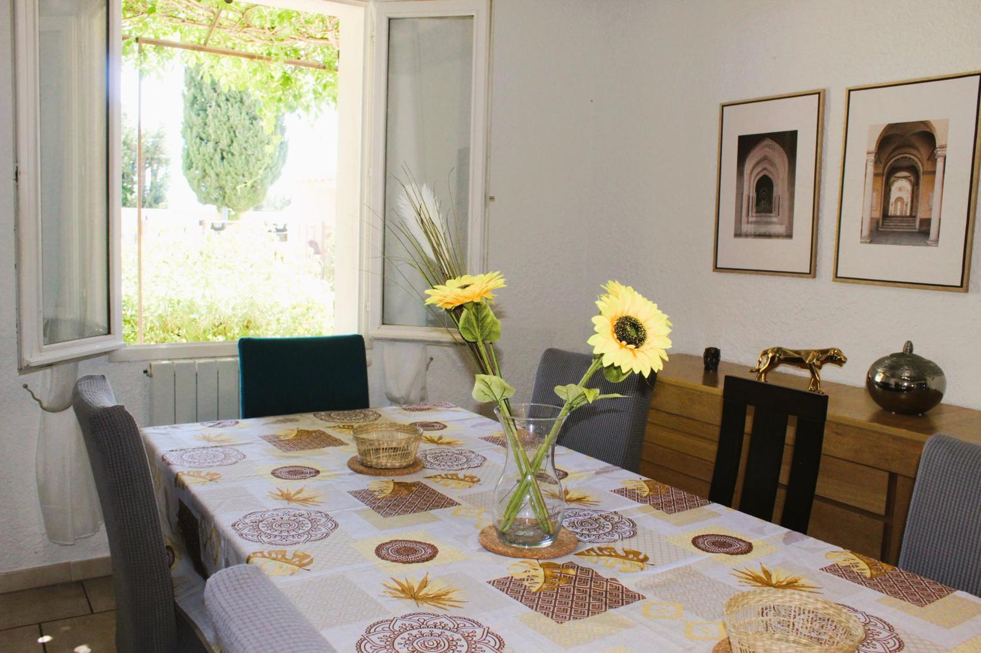 Mas La Gentille ,,, A La Campagne , Beautiful Outdoor , Swimming Pool , Pool House , Nice Green Garden , Bbq ,,, Only For You , Pour Passer Un Sejour Inoubliable Pernes-les-Fontaines Extérieur photo