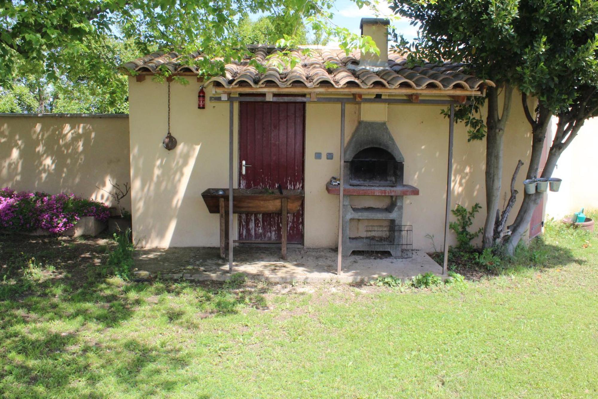 Mas La Gentille ,,, A La Campagne , Beautiful Outdoor , Swimming Pool , Pool House , Nice Green Garden , Bbq ,,, Only For You , Pour Passer Un Sejour Inoubliable Pernes-les-Fontaines Extérieur photo