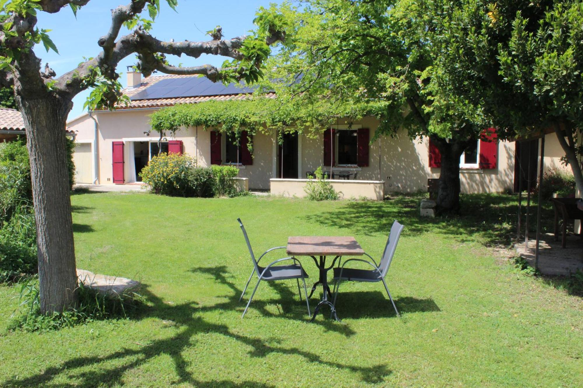 Mas La Gentille ,,, A La Campagne , Beautiful Outdoor , Swimming Pool , Pool House , Nice Green Garden , Bbq ,,, Only For You , Pour Passer Un Sejour Inoubliable Pernes-les-Fontaines Extérieur photo