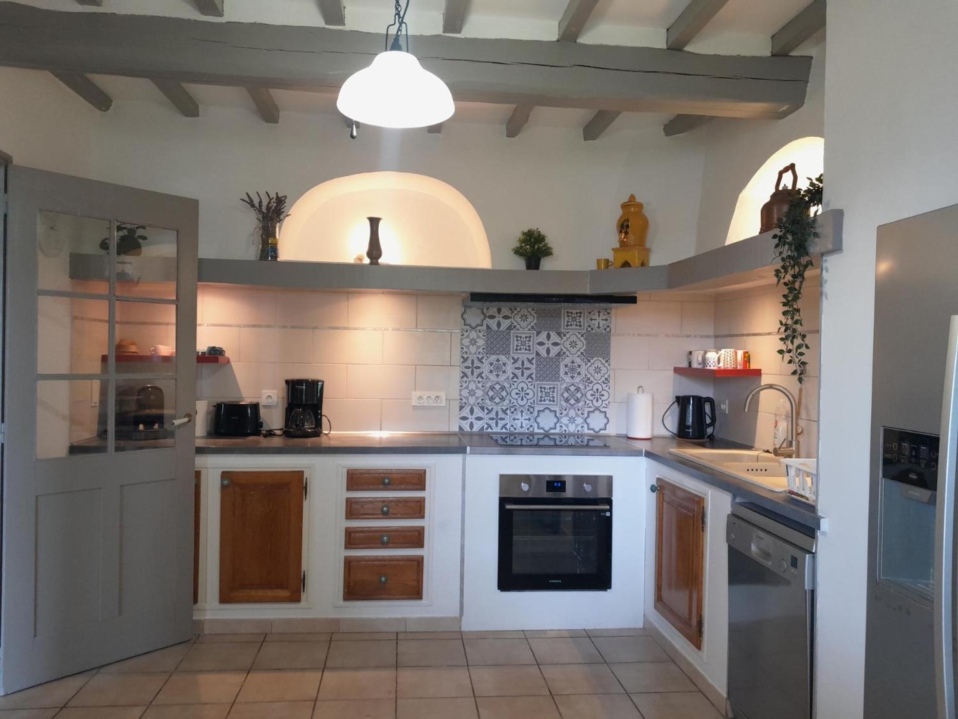 Mas La Gentille ,,, A La Campagne , Beautiful Outdoor , Swimming Pool , Pool House , Nice Green Garden , Bbq ,,, Only For You , Pour Passer Un Sejour Inoubliable Pernes-les-Fontaines Extérieur photo